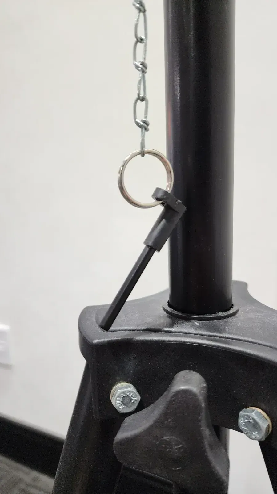Suporte de TV Avatron com Tripé