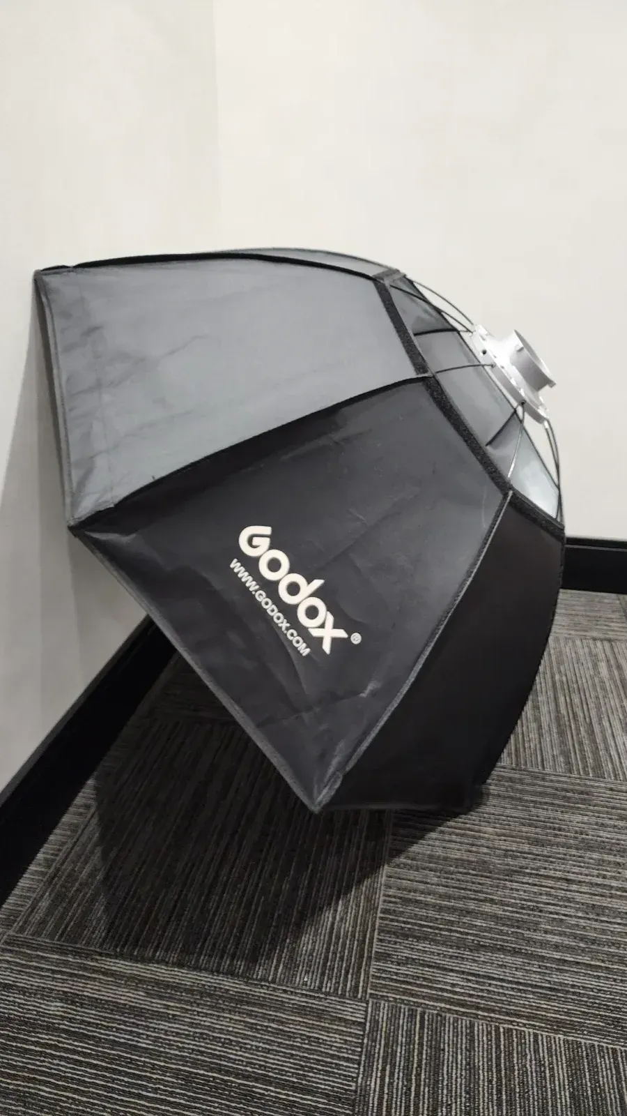 Softbox Octagonal Bowens Godox 95cm com Grid Colmeia