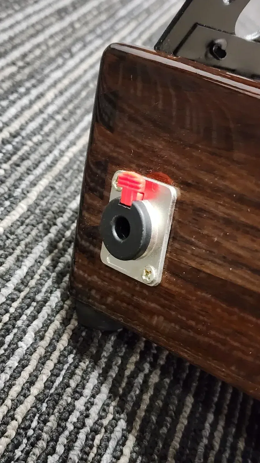 Hands Custom — Pedalboard Supreme 50x30 com Case e Kit Elétrico