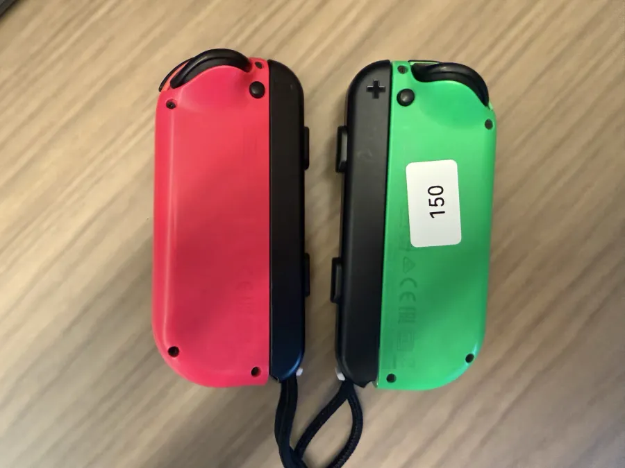 Par de Joy-Con Nintendo Switch — Verde Neon + Rosa Neon