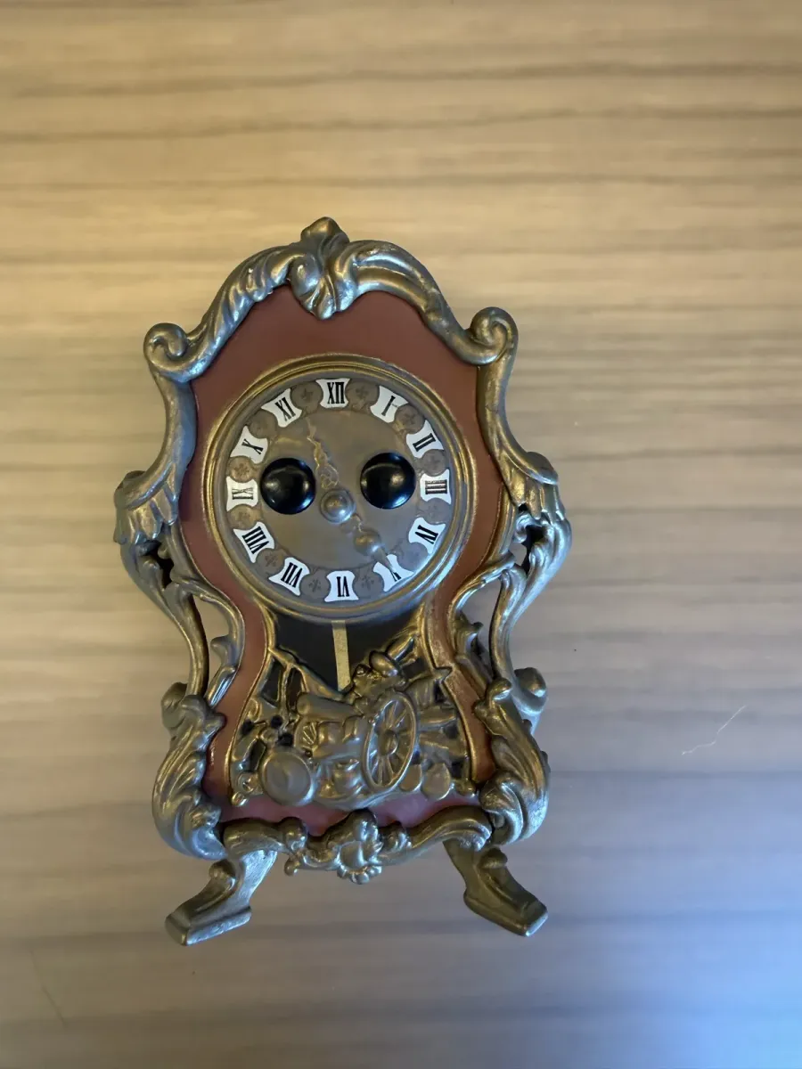 Funko Pop! Cogsworth #245 — A Bela e a Fera (Disney)