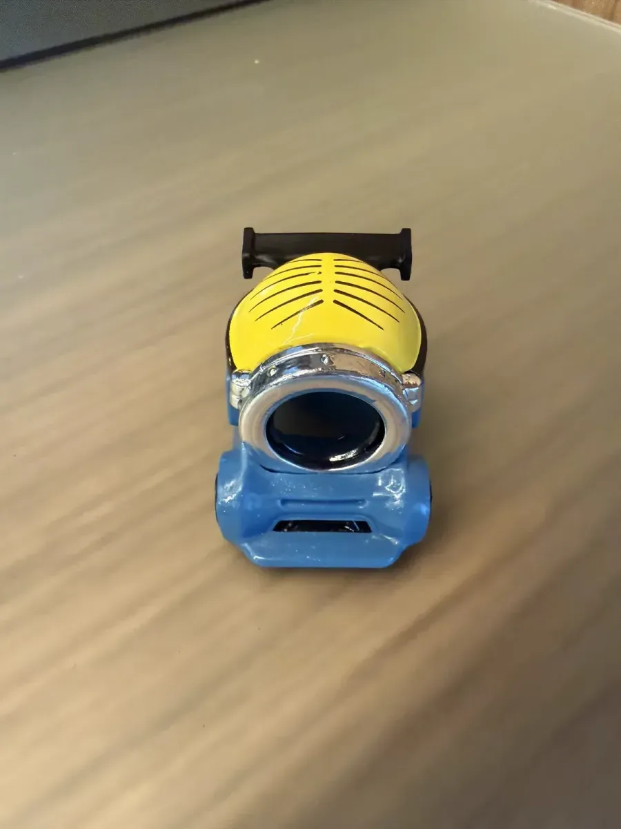 Hot Wheels — Carrinho Azul com Cúpula de Capacete de Mergulho