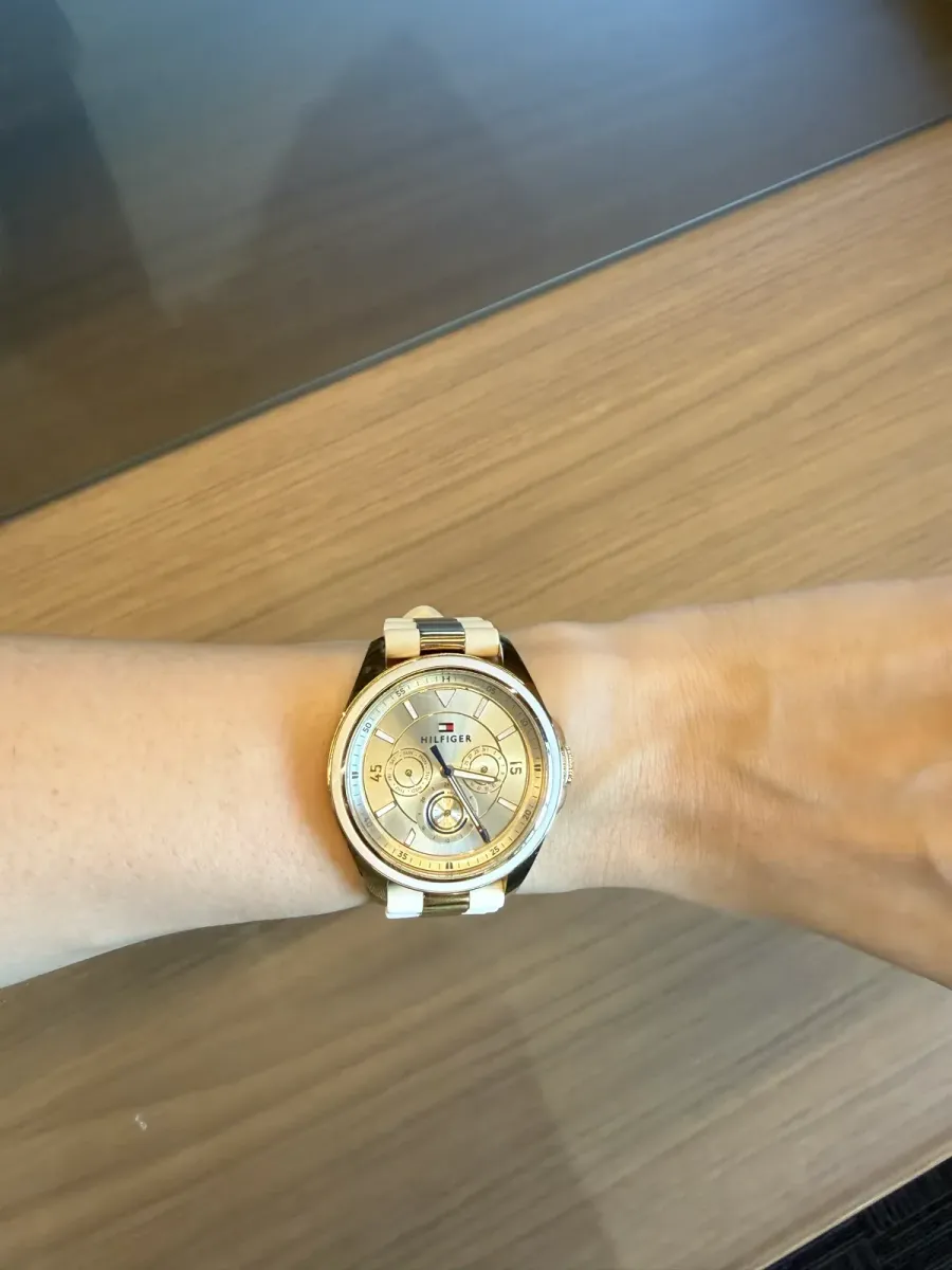 Relógio Tommy Hilfiger Feminino Multifunção Dourado
