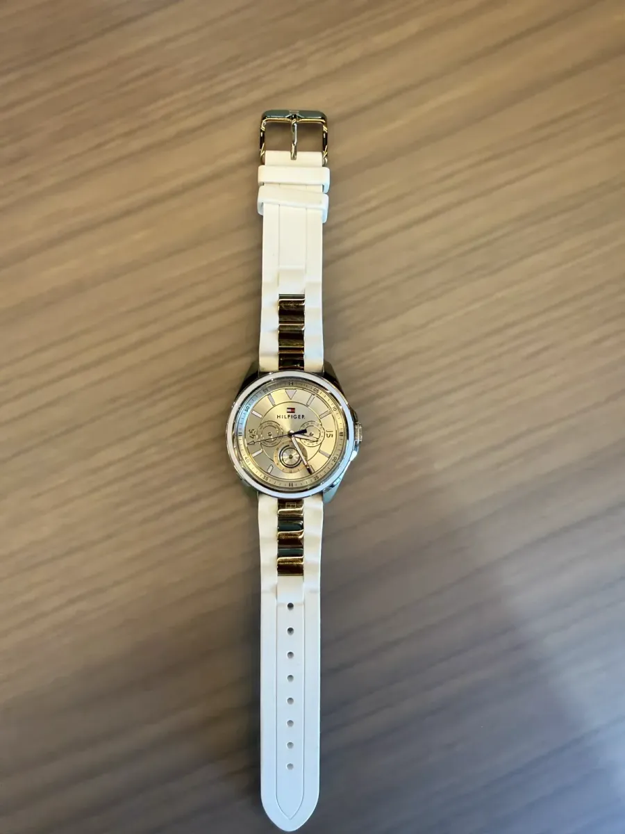 Relógio Tommy Hilfiger Feminino Multifunção Dourado