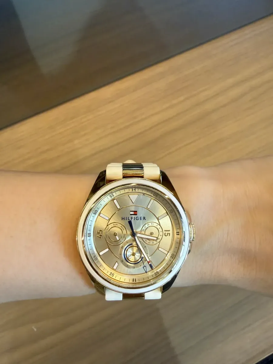 Relógio Tommy Hilfiger Feminino Multifunção Dourado