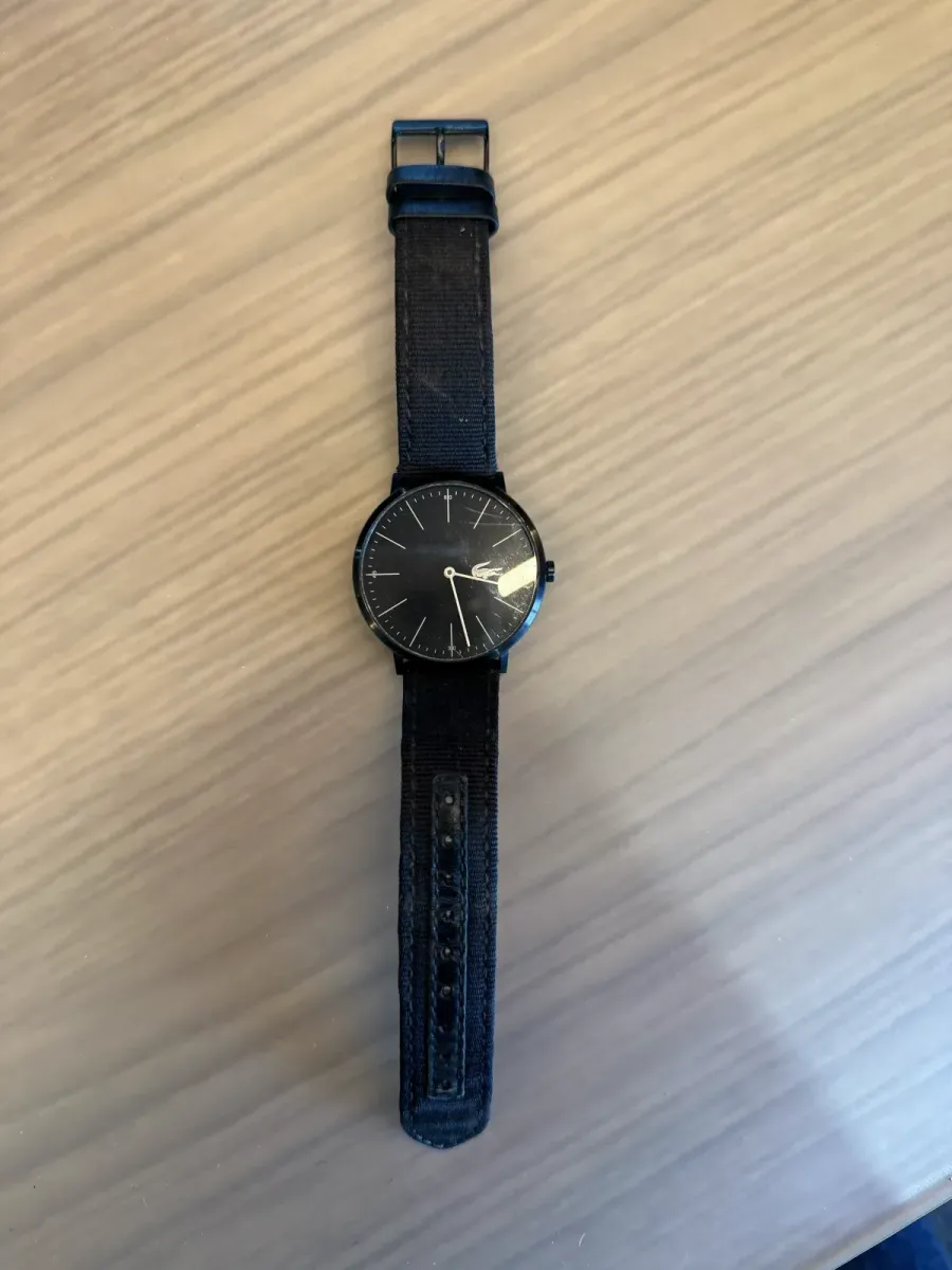 Relógio Lacoste Preto — Pulseira NATO de Tecido