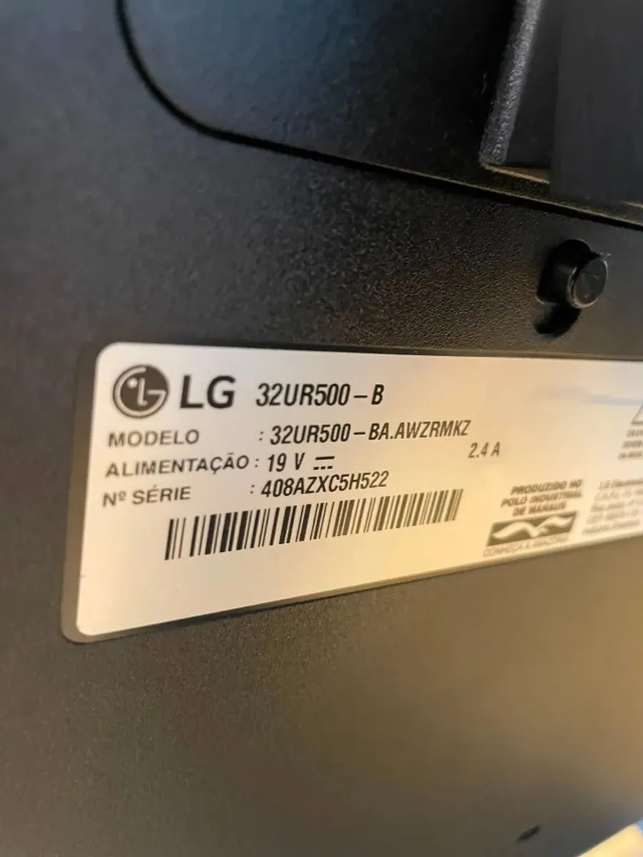 Monitor Profissional LG 32", 4K, 60Hz, 4ms, VA, FreeSync, HDR10, Som Integrado - 32UR500-B
