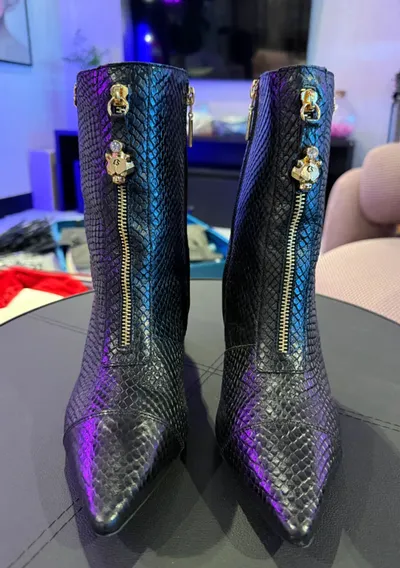 Bota Couro Legitimo - Carmem Stefans