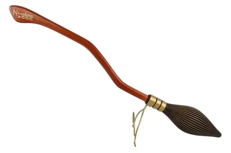 Vassoura Nimbus 2000 Harry Potter Quadribol 81cm Decorativa Marrom
