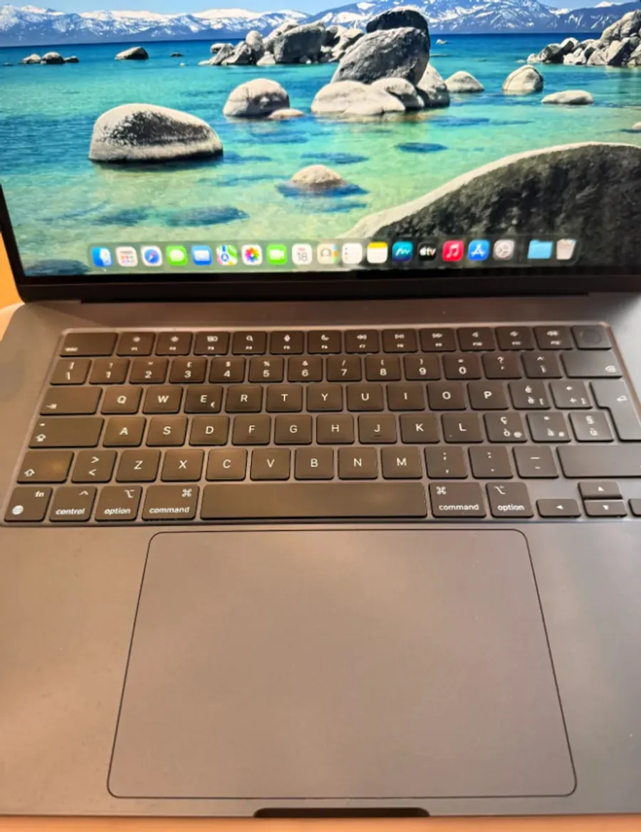 MacBook Air 15" (2023) - Azul Meia-Noite