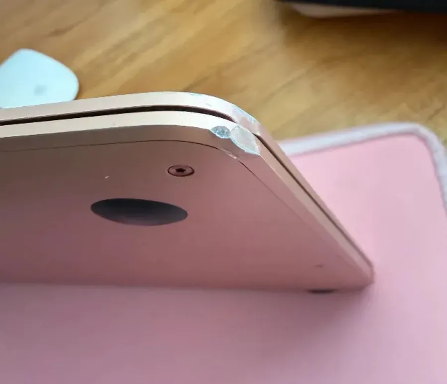 MacBook Air 13" (2020) - Ouro Rosê