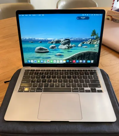 MacBook Air 13" (2020) - Space Gray