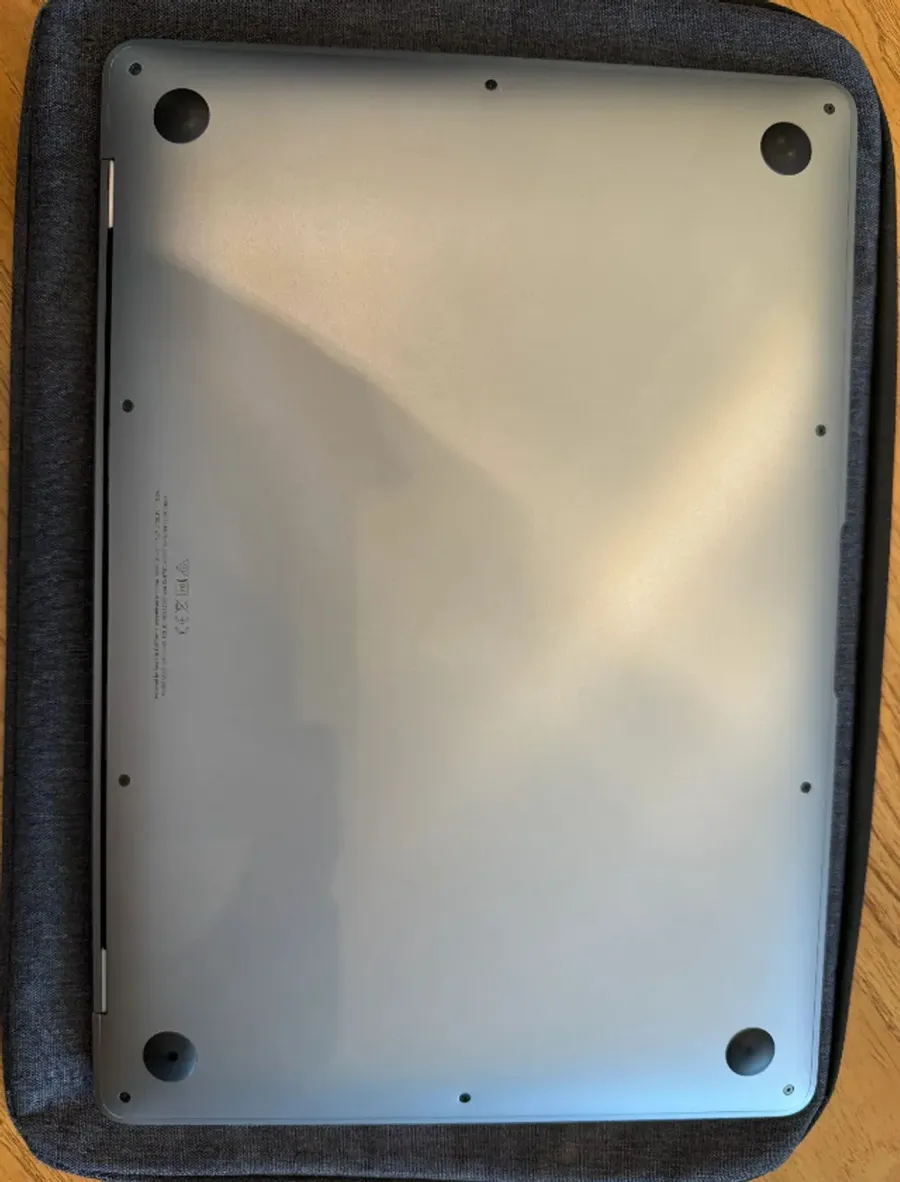 MacBook Air 13" (2020) - Space Gray