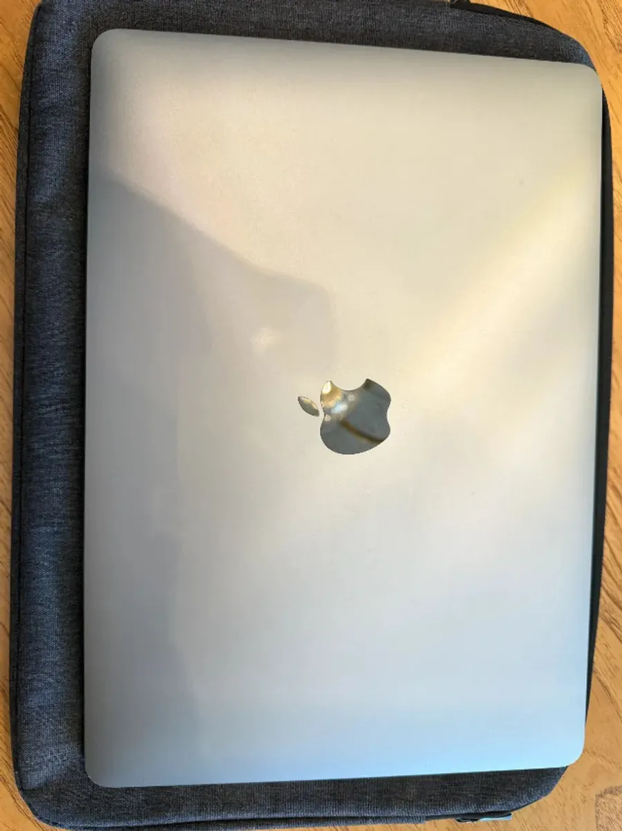 MacBook Air 13" (2020) - Space Gray