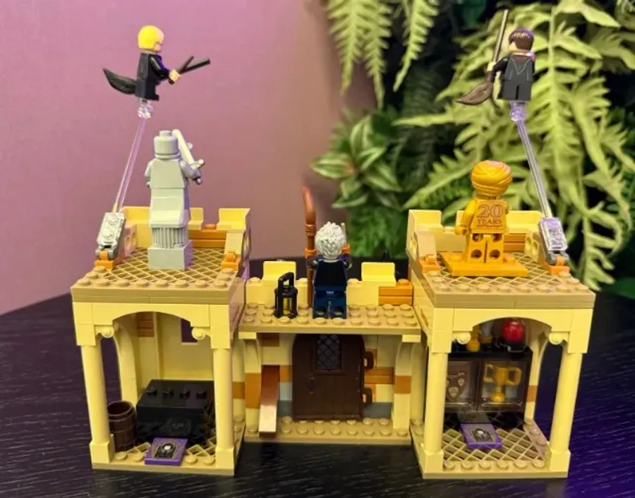 LEGO Harry Potter 76395 — Hogwarts: Primeira Lição de Voo