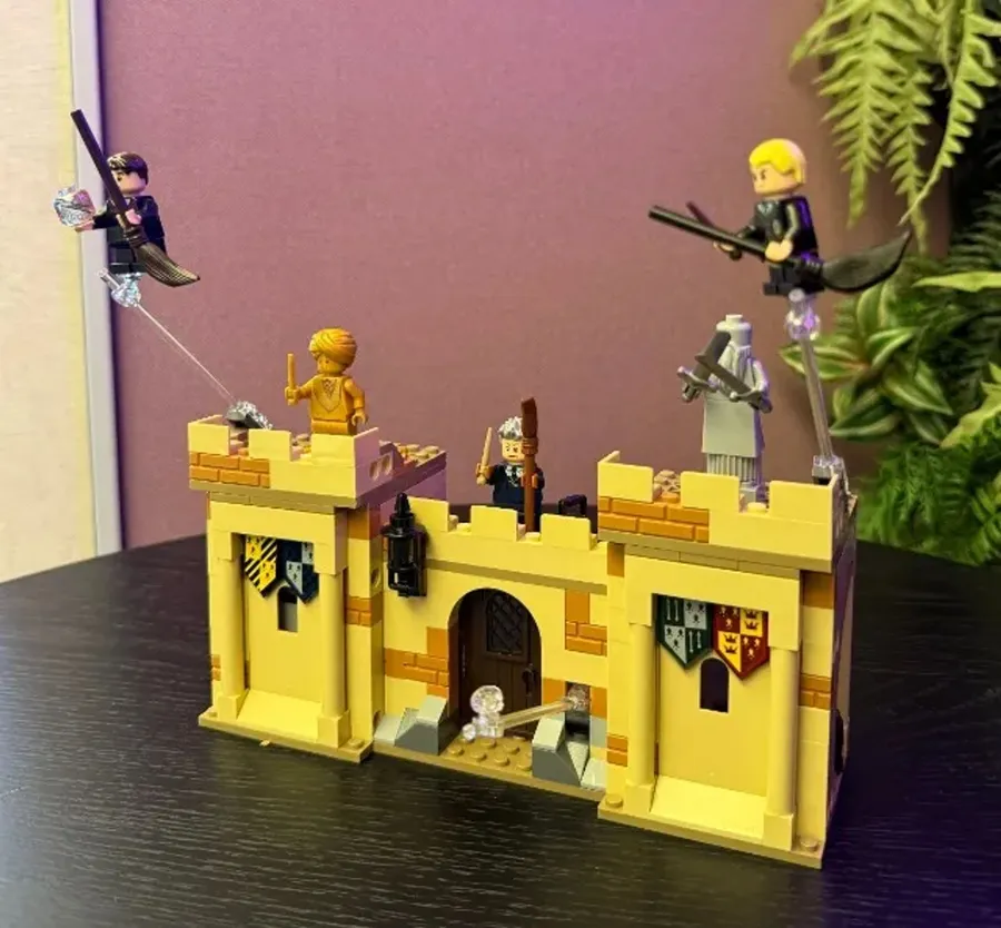 LEGO Harry Potter 76395 — Hogwarts: Primeira Lição de Voo