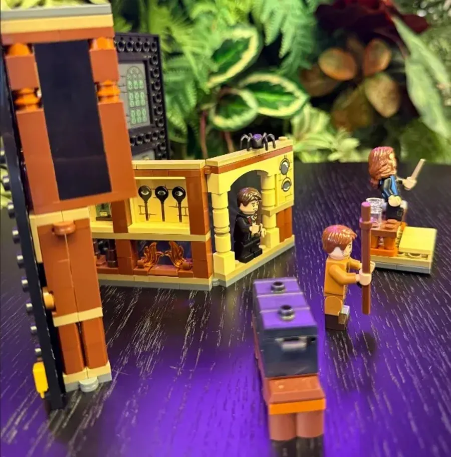 LEGO Harry Potter 76397 — Momento Hogwarts: Aula de Defesa Contra as Artes das Trevas