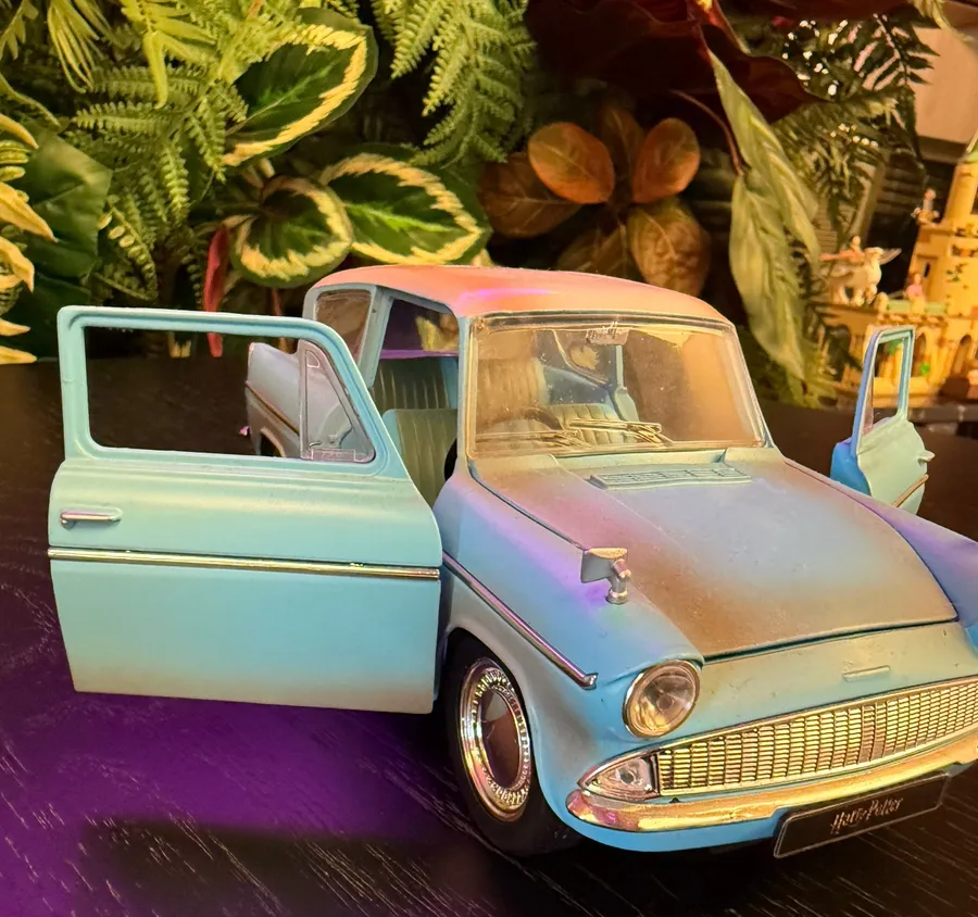 Miniatura Ford Anglia 1959 1:24 — Harry Potter (Jada Toys 31127)