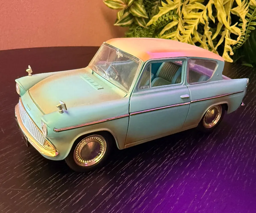 Miniatura Ford Anglia 1959 1:24 — Harry Potter (Jada Toys 31127)