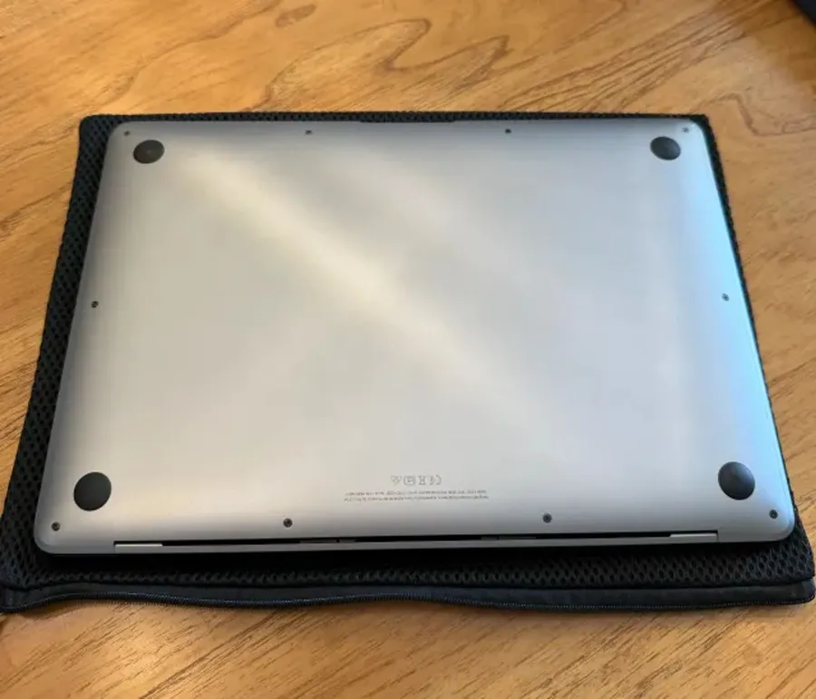 MacBook Air 13" (2020) - Space Gray