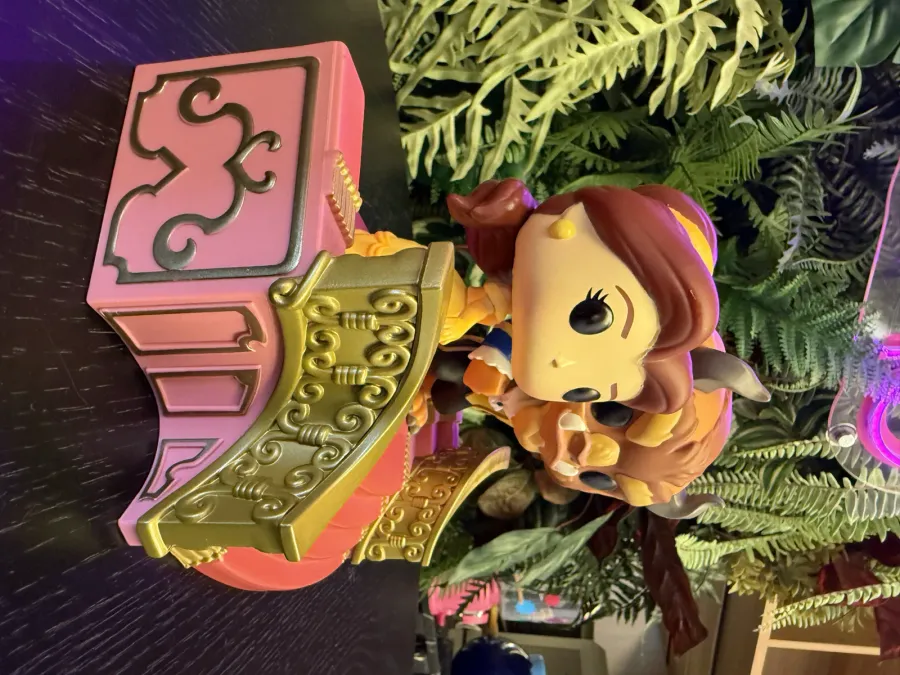 Funko Pop! Moment A Bela e a Fera — Bela & Fera #1141 (Disney)