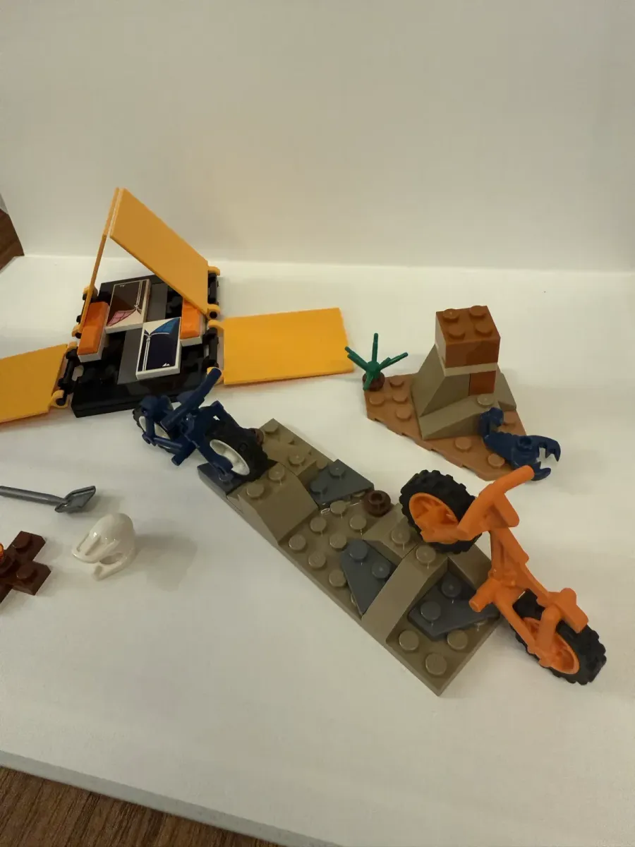 LEGO City — Aventuras Off-Road 4x4 #60387